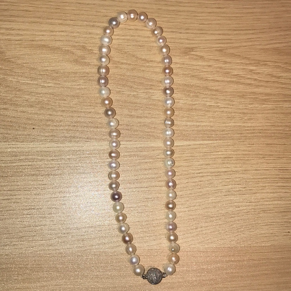 White Pearl Necklace